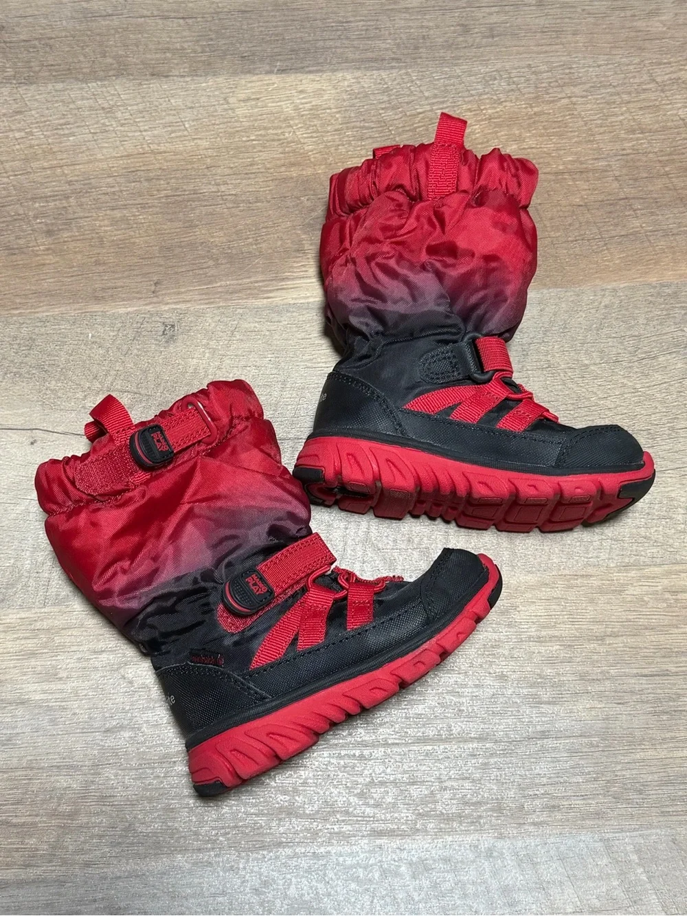 Stride Rite Made2Play Boys Waterproof Winter Sneaker Boots Size 5M Toddler